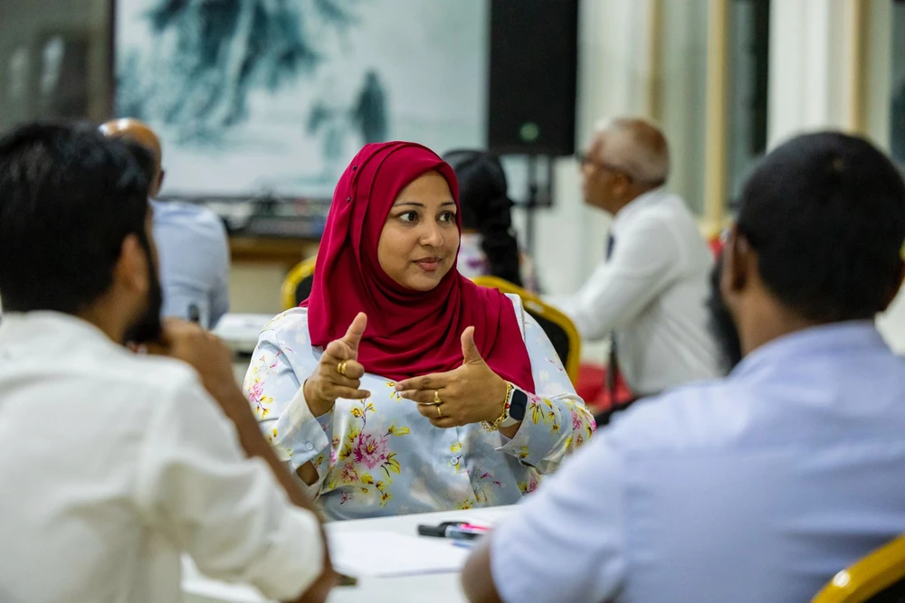 photo for "ޝާމިލް ލޯގޯ"އާ ގުޅޭ މަސައްކަތު ބައްދަލުވުމެއް ބާއްވައިފިއެވެ. 
